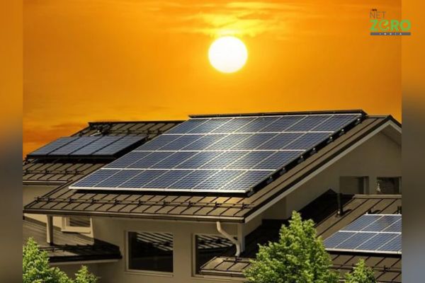 Delhi Surpasses 17,000 Rooftop Solar Installations, Govt Pushes for Greater Adoption